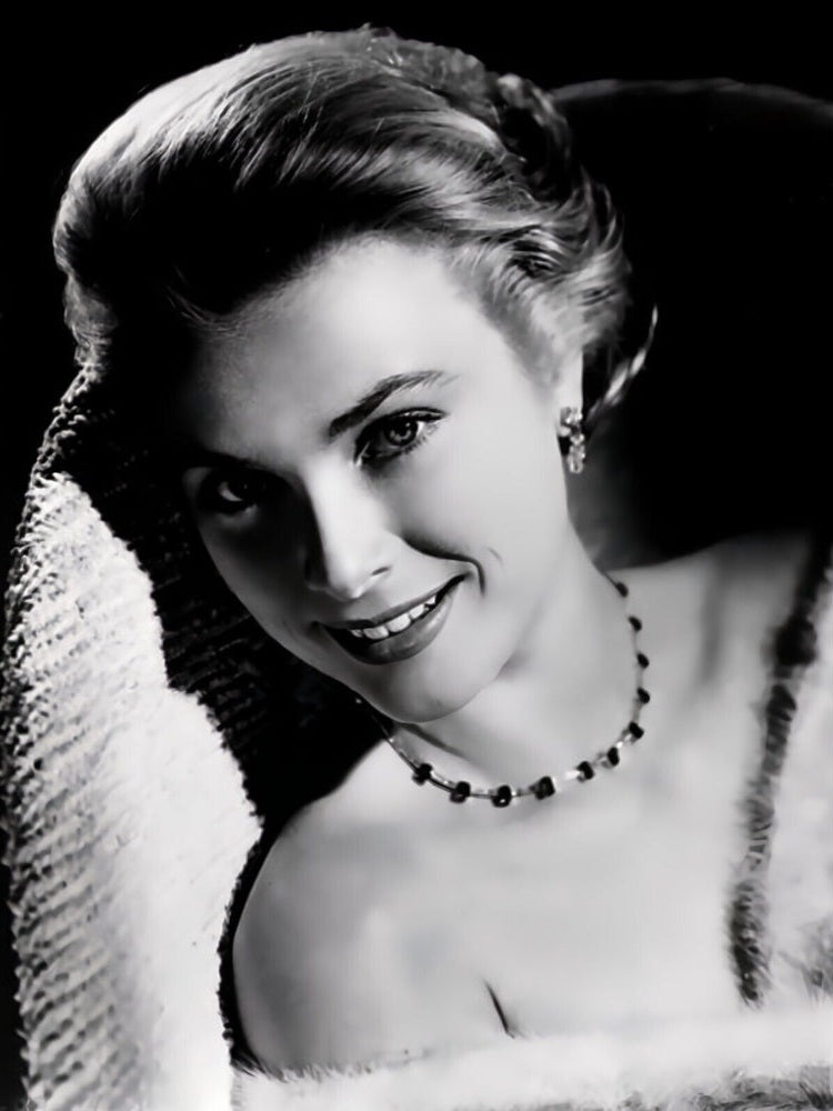 Grace Kelly 8.5 x 11 Black & White Photograph Art Print Photo Picture Collectibles:Photographic Images:Photographs Style Your Walls